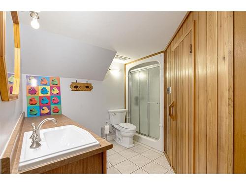 121 Burns Place, Fort Mcmurray, AB - Indoor Photo Showing Bathroom