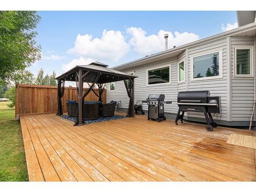 121 Burns Place, Fort Mcmurray, AB - Outdoor With Deck Patio Veranda With Exterior