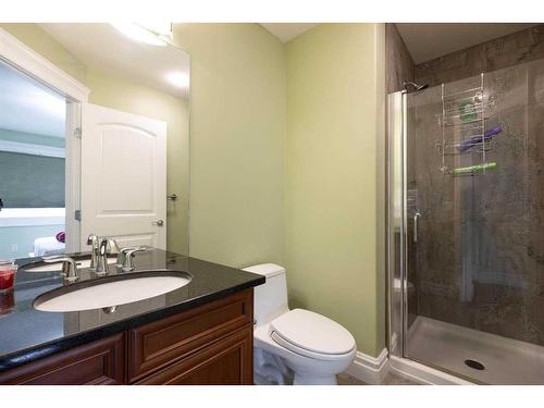 145 Fireweed Crescent, Fort Mcmurray, AB - Indoor Photo Showing Bathroom