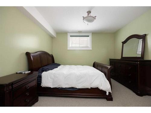 145 Fireweed Crescent, Fort Mcmurray, AB - Indoor Photo Showing Bedroom