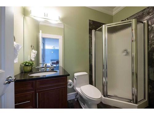 145 Fireweed Crescent, Fort Mcmurray, AB - Indoor Photo Showing Bathroom