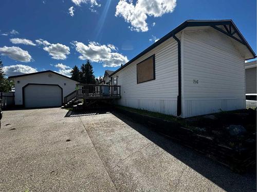 256 Grenfell Crescent, Fort Mcmurray, AB - Outdoor With Exterior