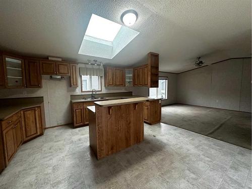 256 Grenfell Crescent, Fort Mcmurray, AB - Indoor Photo Showing Kitchen With Double Sink