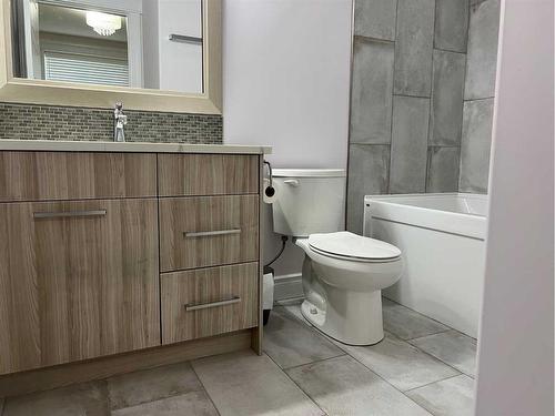 190 Athabasca Crescent, Fort Mcmurray, AB - Indoor Photo Showing Bathroom