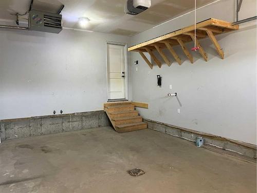 190 Athabasca Crescent, Fort Mcmurray, AB - Indoor Photo Showing Garage