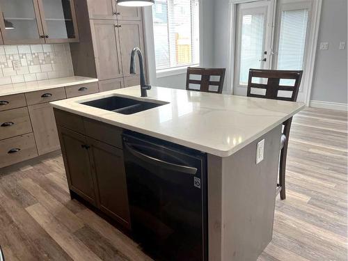 190 Athabasca Crescent, Fort Mcmurray, AB - Indoor Photo Showing Kitchen With Double Sink