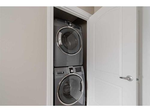 149 Callen Drive, Fort Mcmurray, AB - Indoor Photo Showing Laundry Room