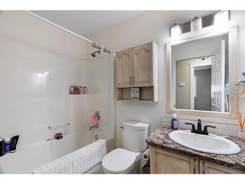 197 Waniandy Way, Fort Mcmurray, AB - Indoor Photo Showing Bathroom