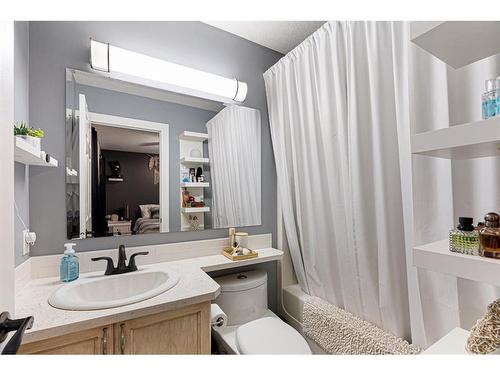 197 Waniandy Way, Fort Mcmurray, AB - Indoor Photo Showing Bathroom