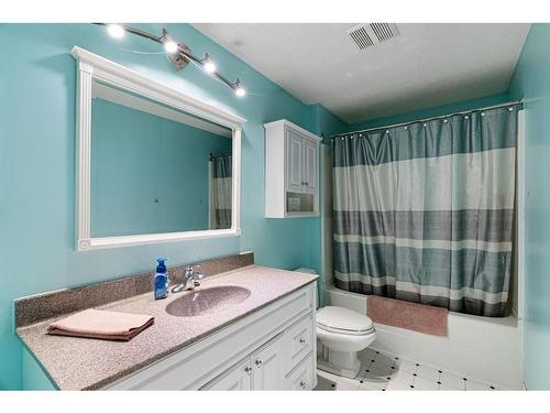 197 Waniandy Way, Fort Mcmurray, AB - Indoor Photo Showing Bathroom