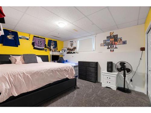 197 Waniandy Way, Fort Mcmurray, AB - Indoor Photo Showing Bedroom