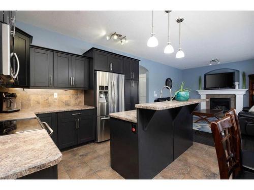 164 Heron Place, Fort Mcmurray, AB - Indoor Photo Showing Kitchen With Stainless Steel Kitchen With Upgraded Kitchen