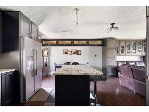 1 May Crescent, Fort Mcmurray, AB - Indoor Photo Showing Kitchen