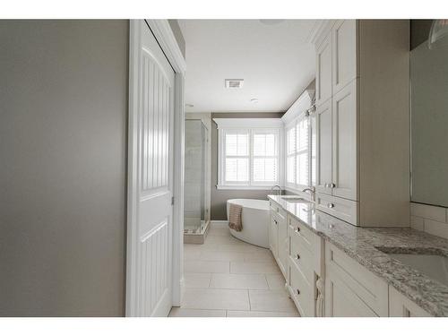 214 Prospect Drive, Fort Mcmurray, AB - Indoor Photo Showing Bathroom