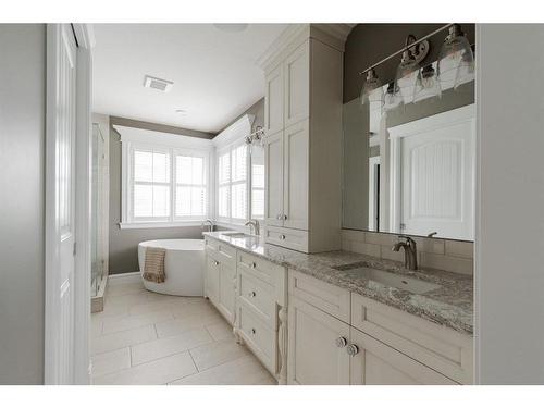 214 Prospect Drive, Fort Mcmurray, AB - Indoor Photo Showing Bathroom