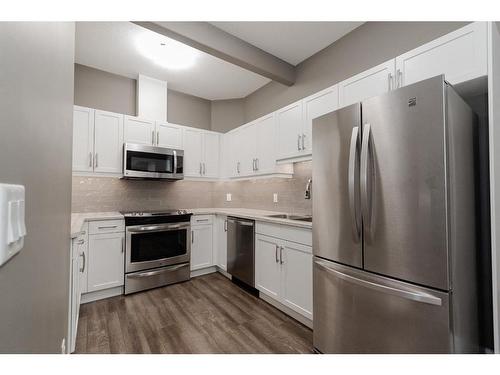 214 Prospect Drive, Fort Mcmurray, AB - Indoor Photo Showing Kitchen