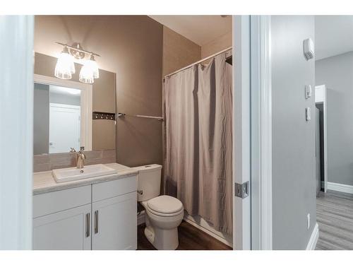 214 Prospect Drive, Fort Mcmurray, AB - Indoor Photo Showing Bathroom