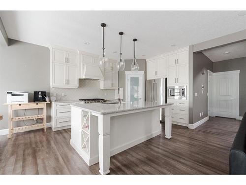 214 Prospect Drive, Fort Mcmurray, AB - Indoor Photo Showing Kitchen With Upgraded Kitchen