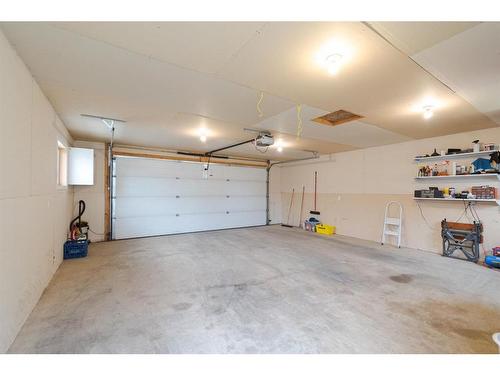 140 Archibald Close, Fort Mcmurray, AB - Indoor Photo Showing Garage