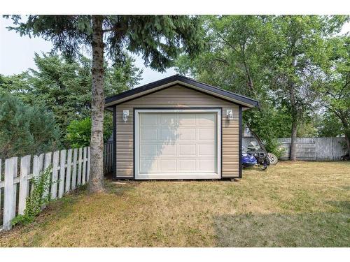 181 Beale Crescent, Fort Mcmurray, AB - Outdoor With Exterior