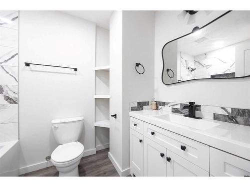 7 Berry Crescent, Fort Mcmurray, AB - Indoor Photo Showing Bathroom