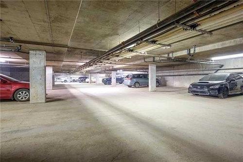 2301-200 Lougheed Drive, Fort Mcmurray, AB - Indoor Photo Showing Garage