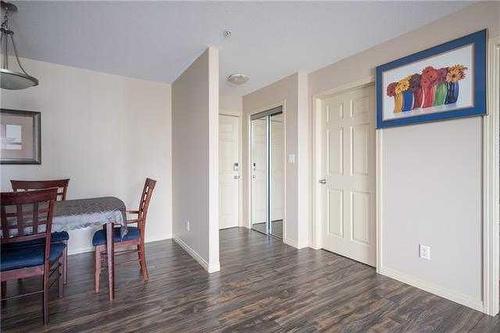 2301-200 Lougheed Drive, Fort Mcmurray, AB - Indoor Photo Showing Other Room