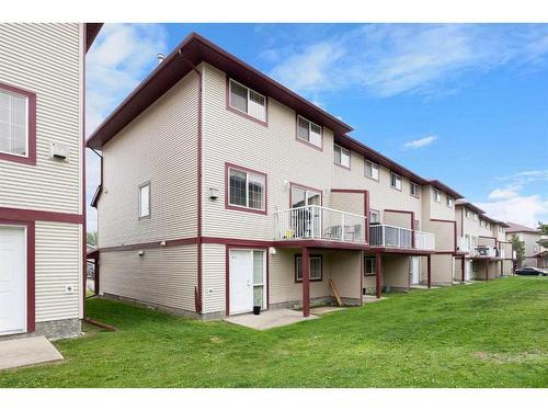 8-220 Swanson Crescent, Fort Mcmurray, AB - Outdoor With Balcony With Deck Patio Veranda With Exterior