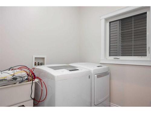 247 Pacific Crescent, Fort Mcmurray, AB - Indoor Photo Showing Laundry Room