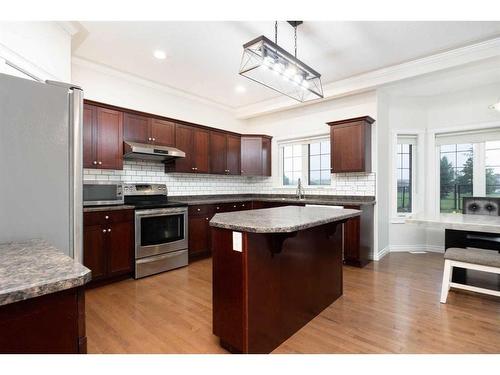 247 Pacific Crescent, Fort Mcmurray, AB - Indoor Photo Showing Kitchen With Double Sink