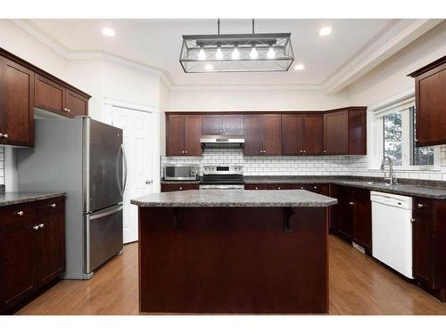 247 Pacific Crescent, Fort Mcmurray, AB - Indoor Photo Showing Kitchen With Double Sink