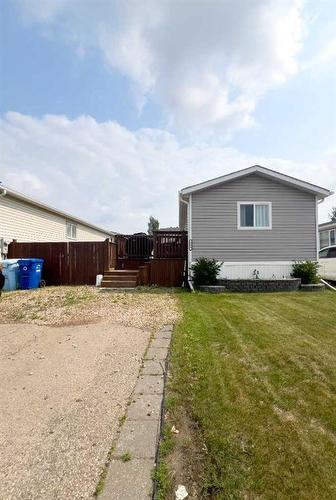 252 Belgian Green, Fort Mcmurray, AB - Outdoor