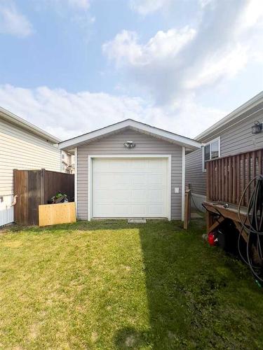 252 Belgian Green, Fort Mcmurray, AB - Outdoor With Exterior