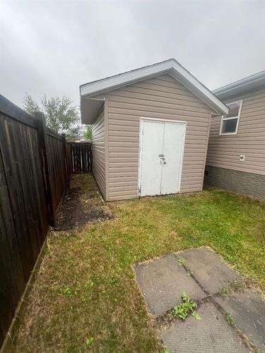 369 Ash Way, Fort Mcmurray, AB - Outdoor With Exterior