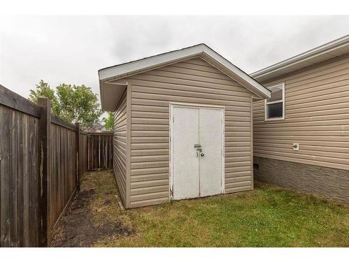 369 Ash Way, Fort Mcmurray, AB - Outdoor With Exterior