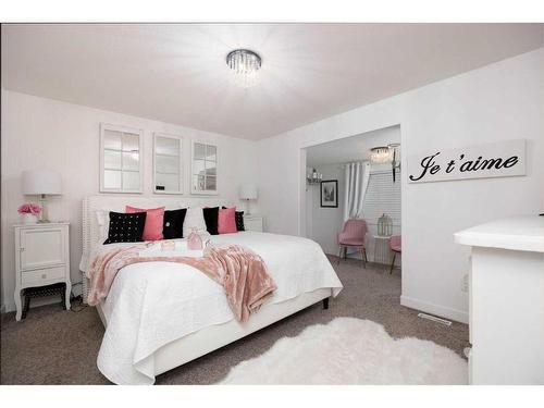 145 Kennedy Crescent, Fort Mcmurray, AB - Indoor Photo Showing Bedroom