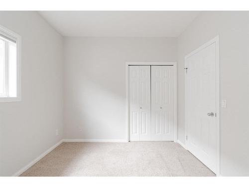 450 Pacific Crescent, Fort Mcmurray, AB - Indoor Photo Showing Other Room