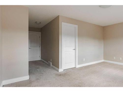 106 Merganser Crescent, Fort Mcmurray, AB - Indoor Photo Showing Other Room