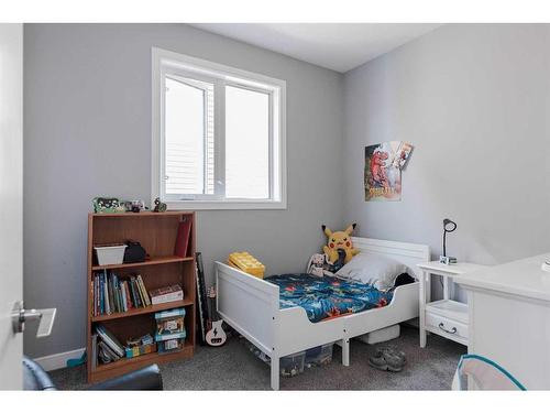 109 Roy Lane, Fort Mcmurray, AB - Indoor Photo Showing Bedroom