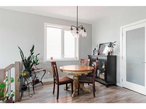 109 Roy Lane, Fort Mcmurray, AB - Indoor Photo Showing Dining Room