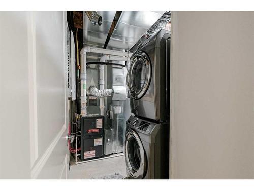 165-401 Athabasca Avenue, Fort Mcmurray, AB - Indoor Photo Showing Laundry Room