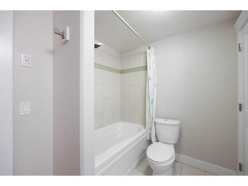 152 Collicott Drive, Fort Mcmurray, AB - Indoor Photo Showing Bathroom