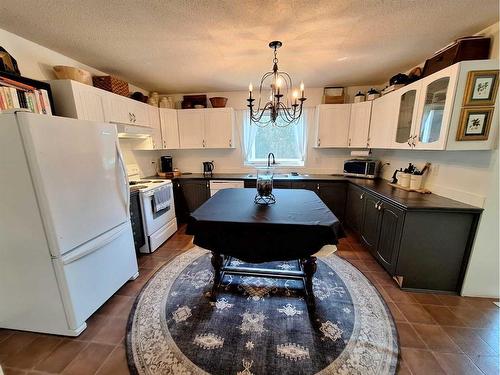 65368 Rng Rd 165, Rural Lac La Biche County, AB - Indoor Photo Showing Kitchen