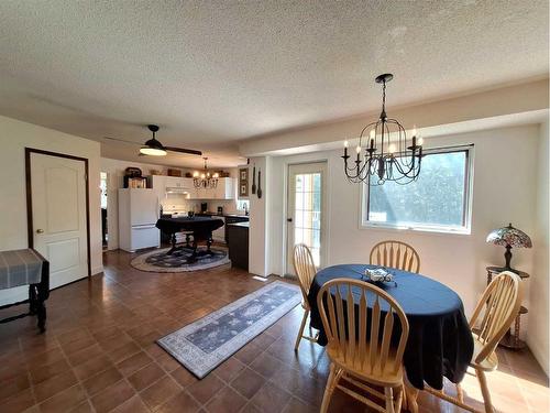 65368 Rng Rd 165, Rural Lac La Biche County, AB - Indoor Photo Showing Dining Room