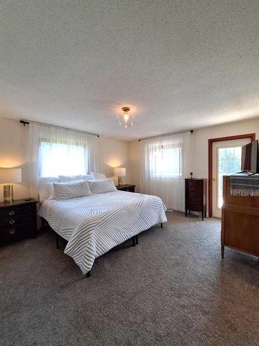 65368 Rng Rd 165, Rural Lac La Biche County, AB - Indoor Photo Showing Bedroom