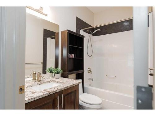 129 Sandhill Place, Fort Mcmurray, AB - Indoor Photo Showing Bathroom