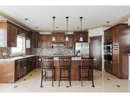 129 Sandhill Place, Fort Mcmurray, AB - Indoor Photo Showing Kitchen With Upgraded Kitchen