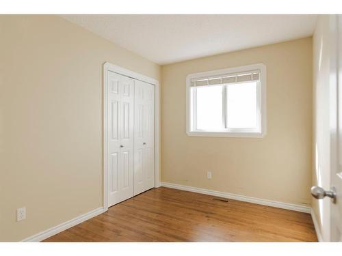 299 Laffont Way, Fort Mcmurray, AB - Indoor Photo Showing Other Room