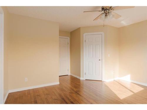 299 Laffont Way, Fort Mcmurray, AB - Indoor Photo Showing Other Room