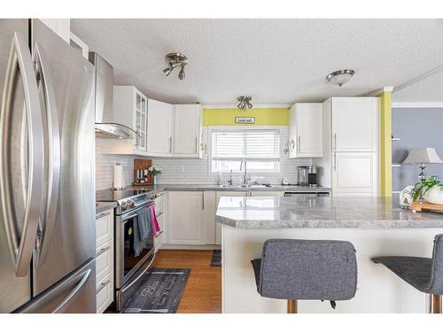 208 Greenbriar Bay, Fort Mcmurray, AB - Indoor Photo Showing Kitchen With Double Sink